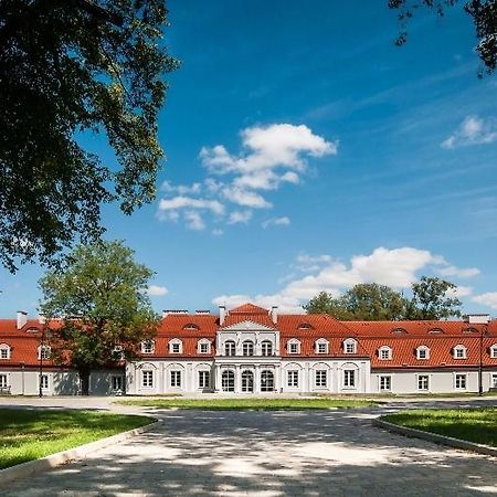 Palac Domaniowski Wieniawa Exteriér fotografie