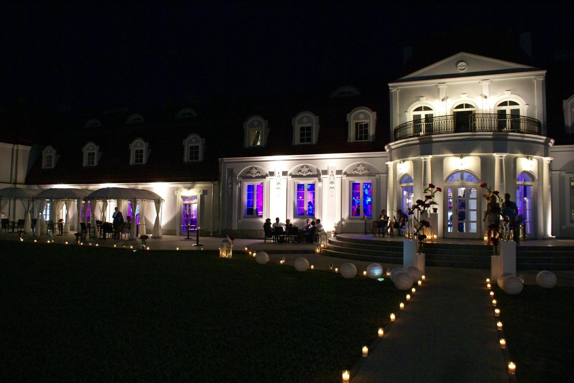 Palac Domaniowski Wieniawa Exteriér fotografie
